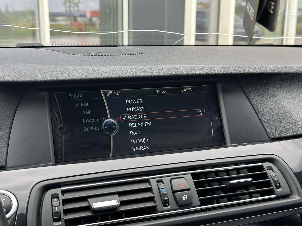 BMW 525 2012 — photo 16