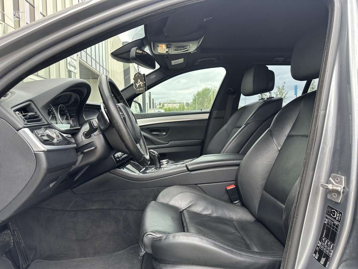 BMW 525 2012 — photo 8