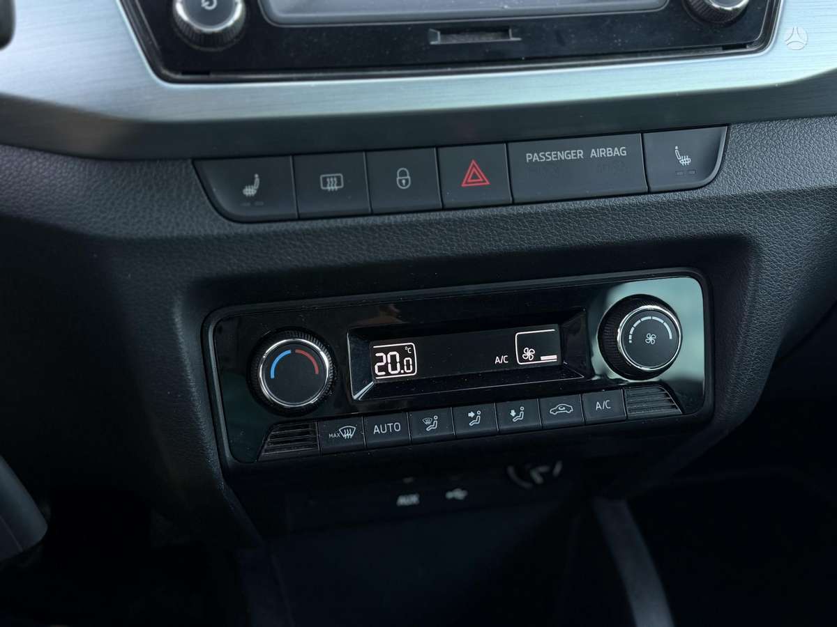 Skoda Fabia 2015 — photo 12