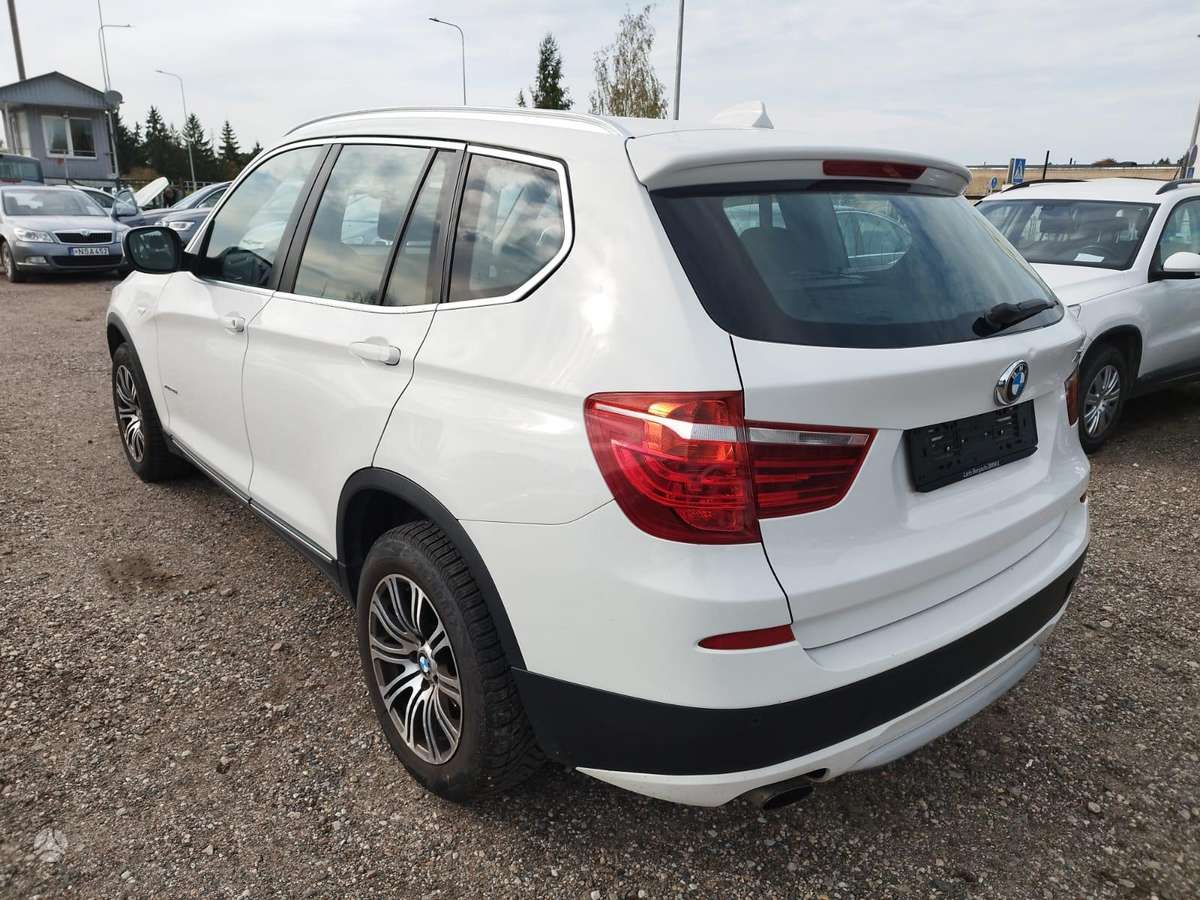 BMW X3 2011 — фото 7