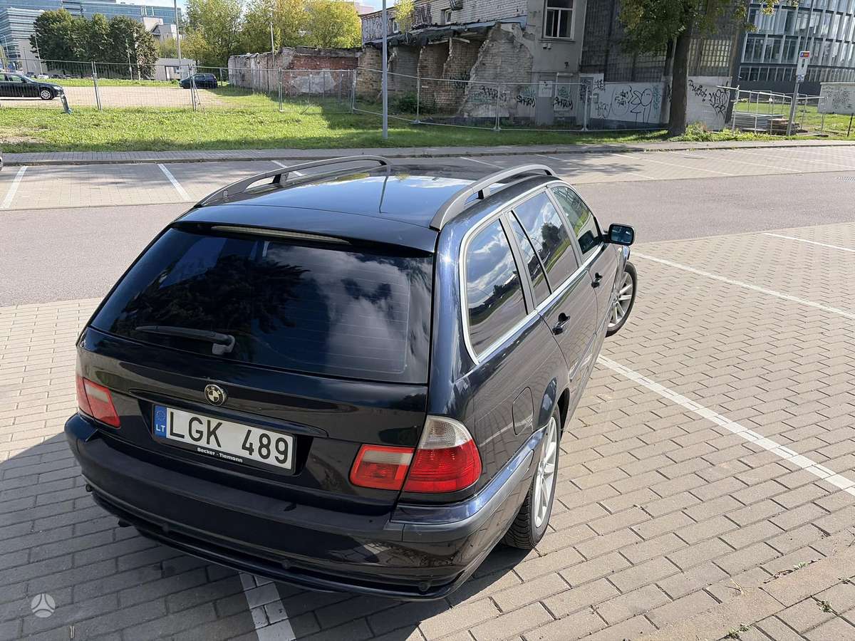 BMW 320 2004 — photo 12