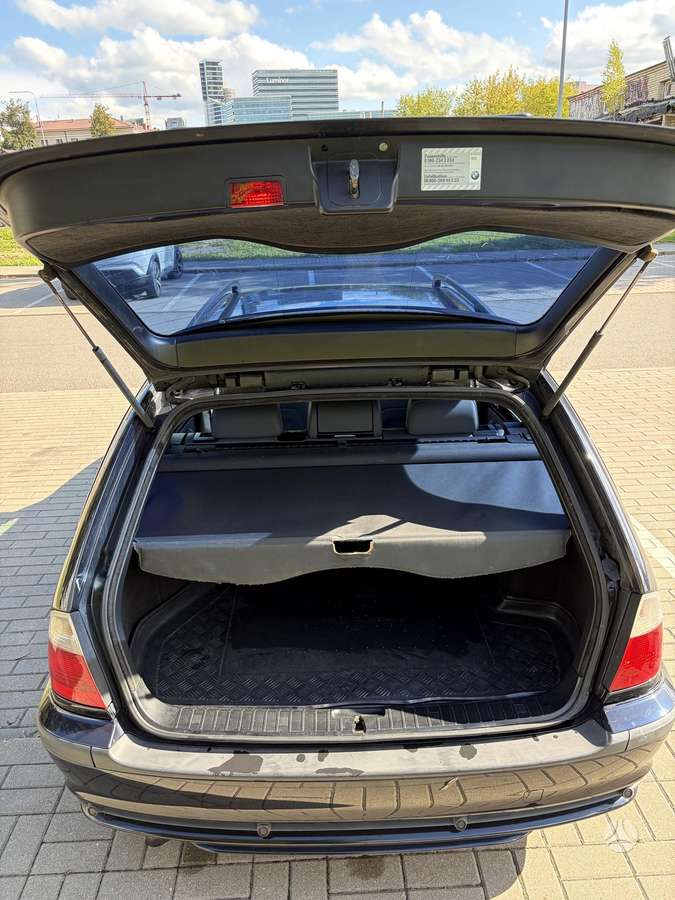 BMW 320 2004 — photo 23