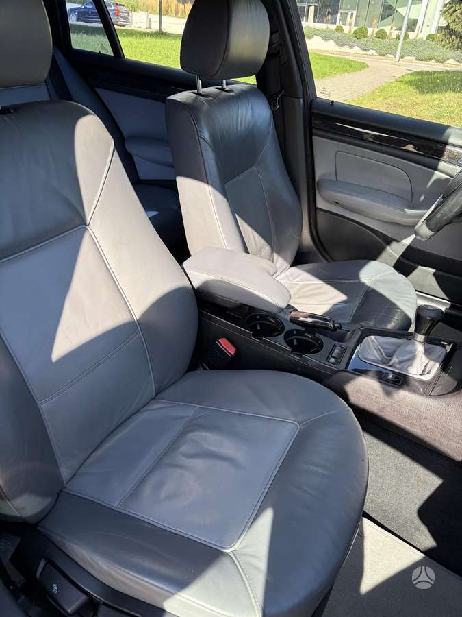 BMW 320 2004 — photo 28