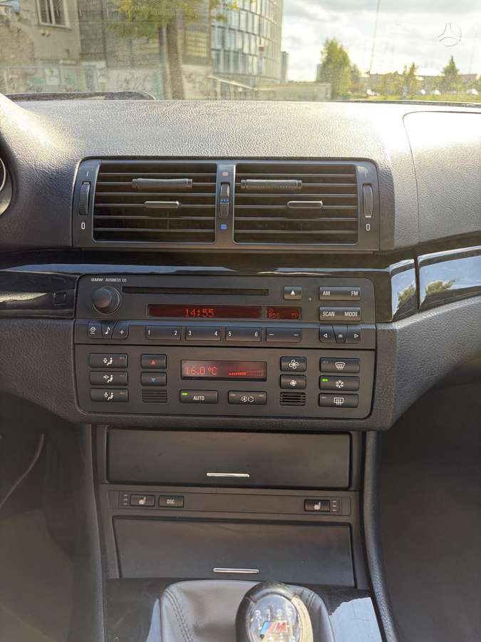 BMW 320 2004 — photo 30