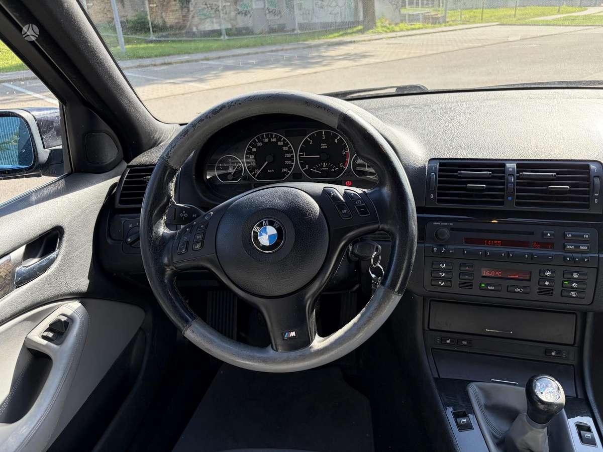 BMW 320 2004 — photo 31