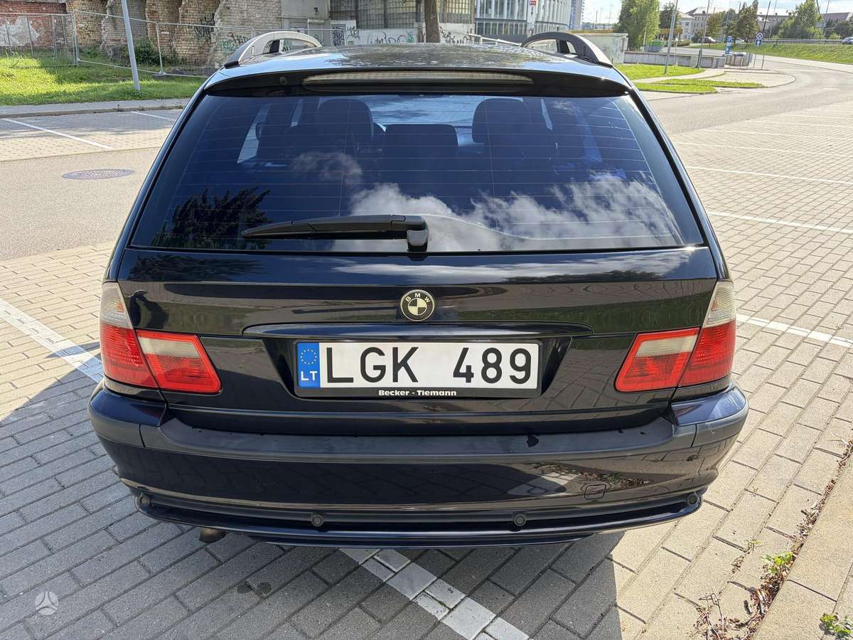 BMW 320 2004 — photo 9