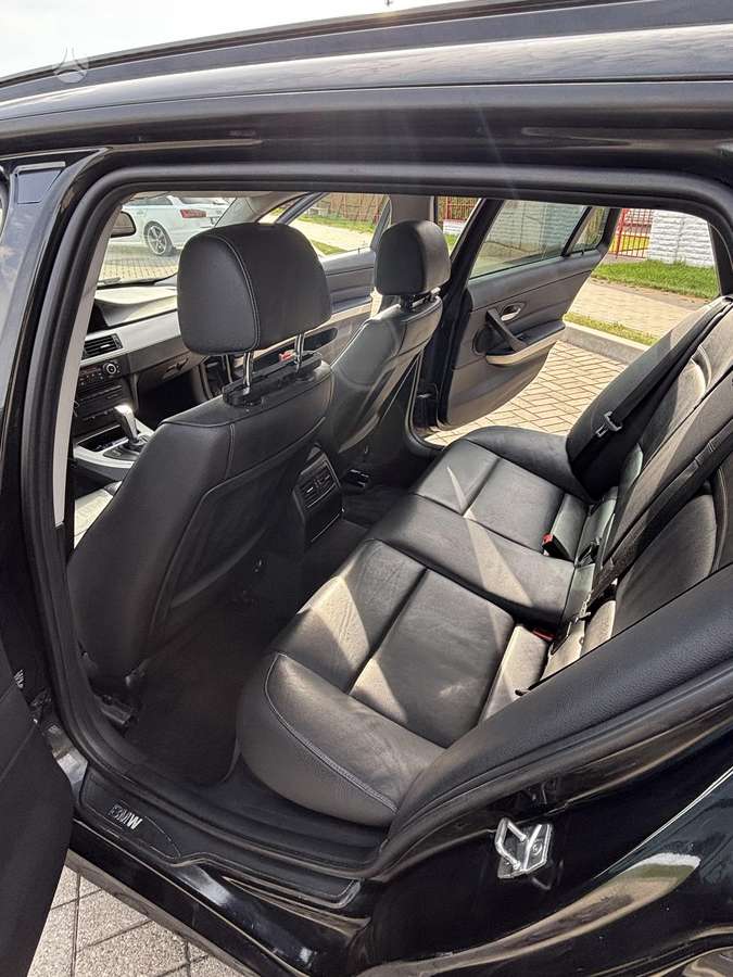 BMW 320 2012 — engine 1995 cm³, 184 HP (135kW)