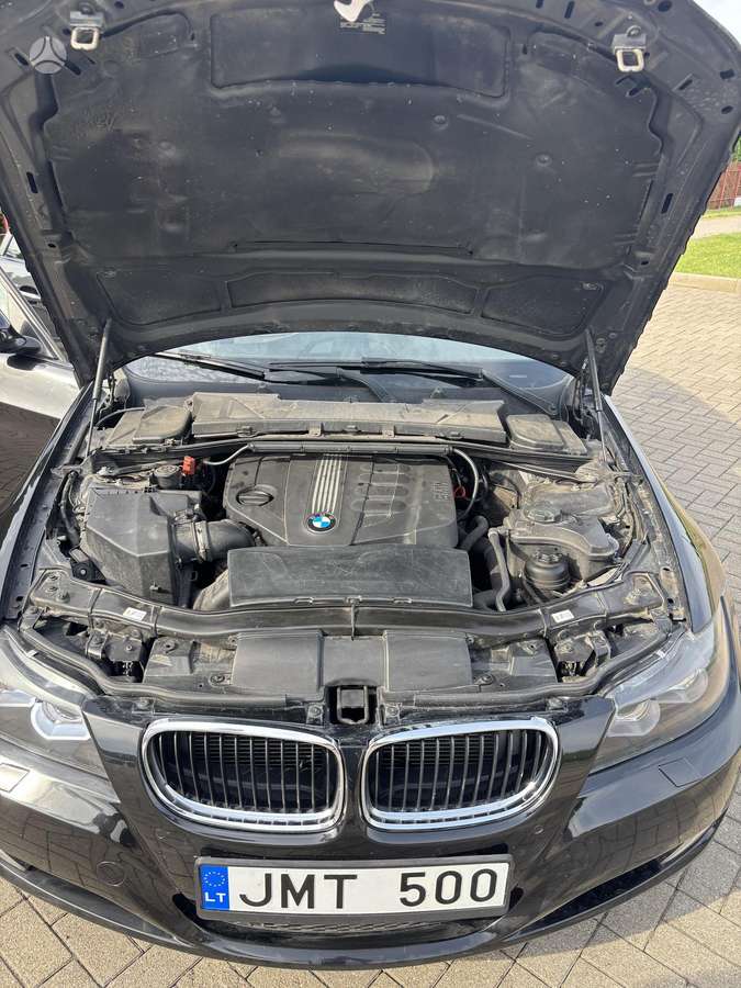 BMW 320 2012 — photo 7