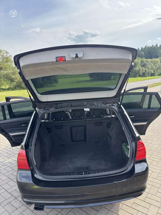 BMW 320 2012 — photo 8