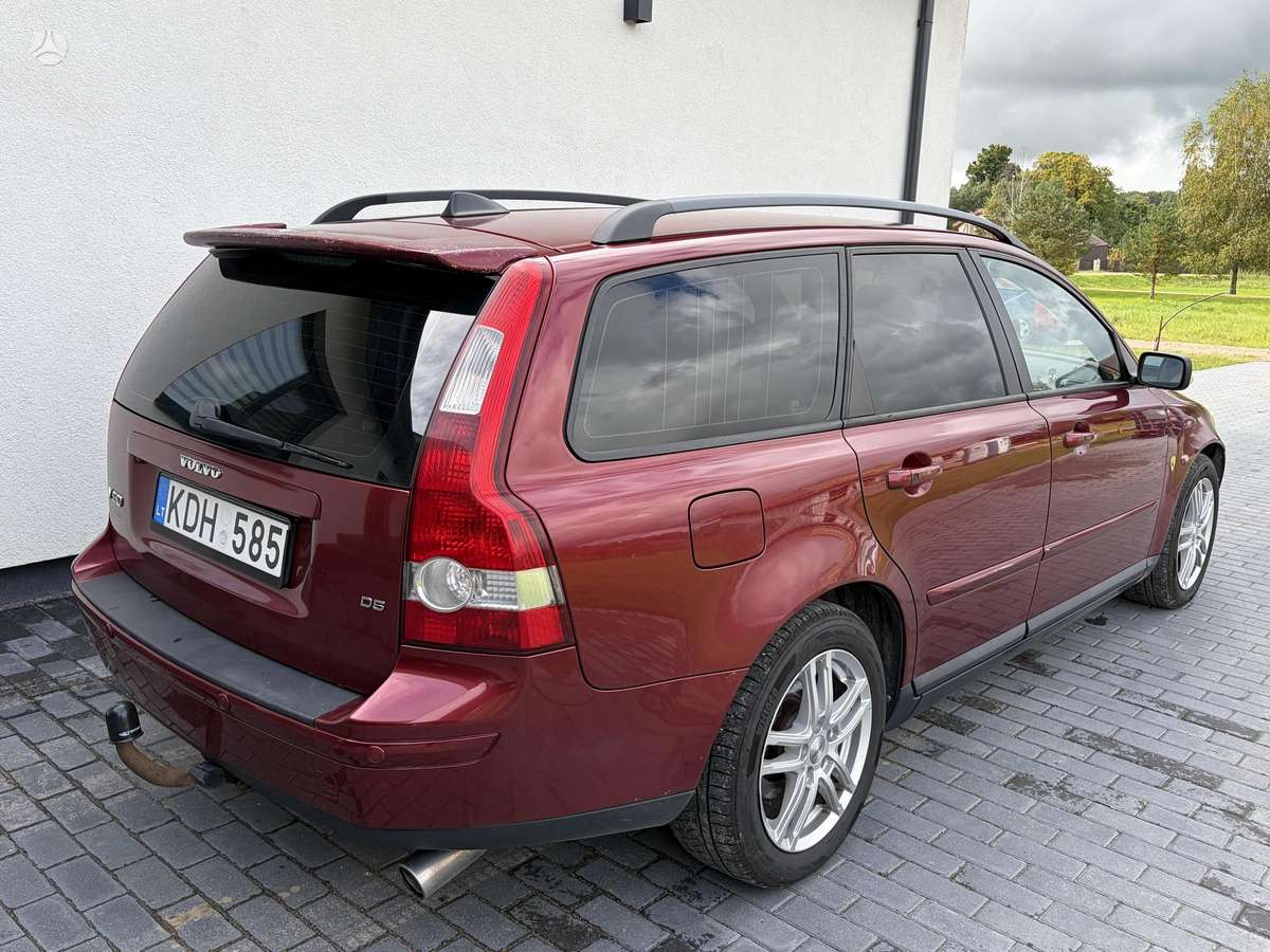 Volvo V50 2006 — photo 10