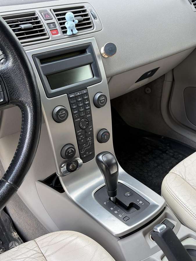 Volvo V50 2006 — photo 20