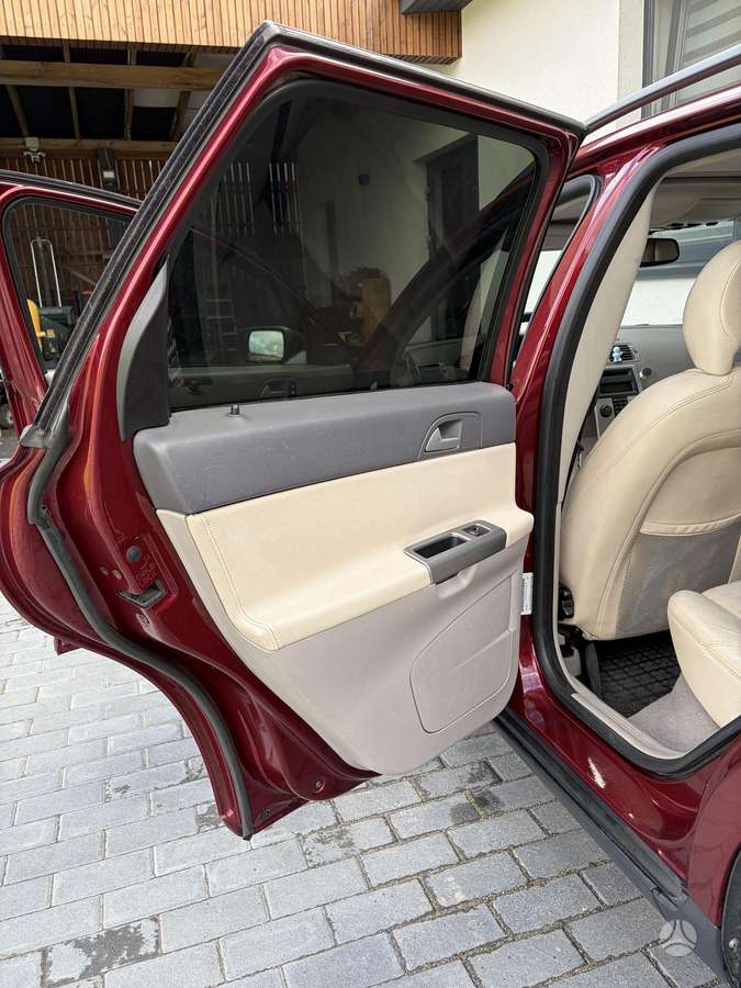 Volvo V50 2006 — photo 23