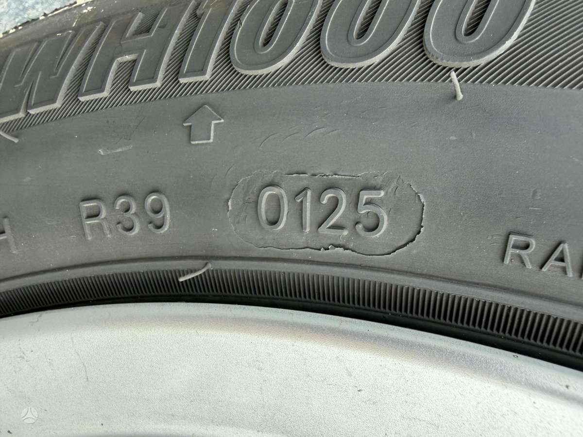 Volvo V50 2006 — photo 29