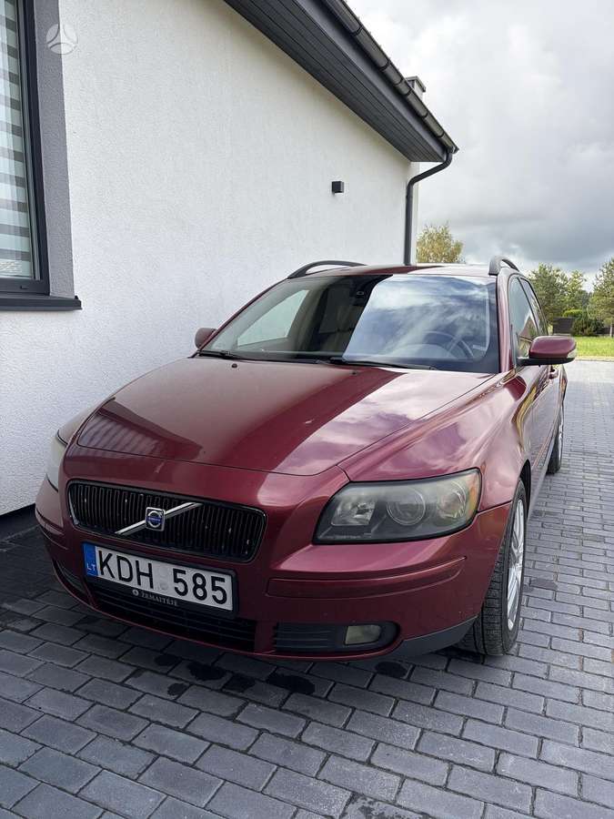 Volvo V50 2006 — interior