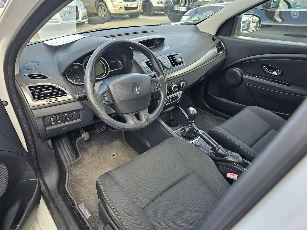 Renault Megane 2014 — photo 10