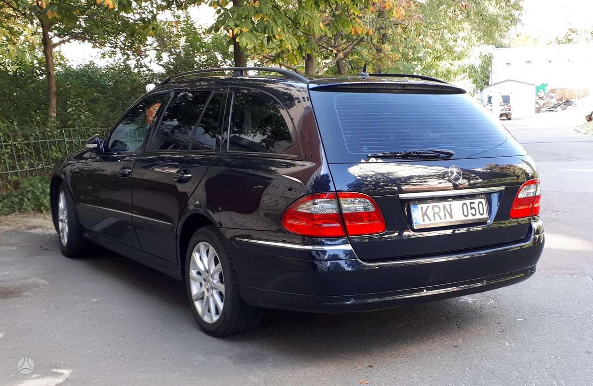 Mercedes-Benz E320 2006 — photo 5