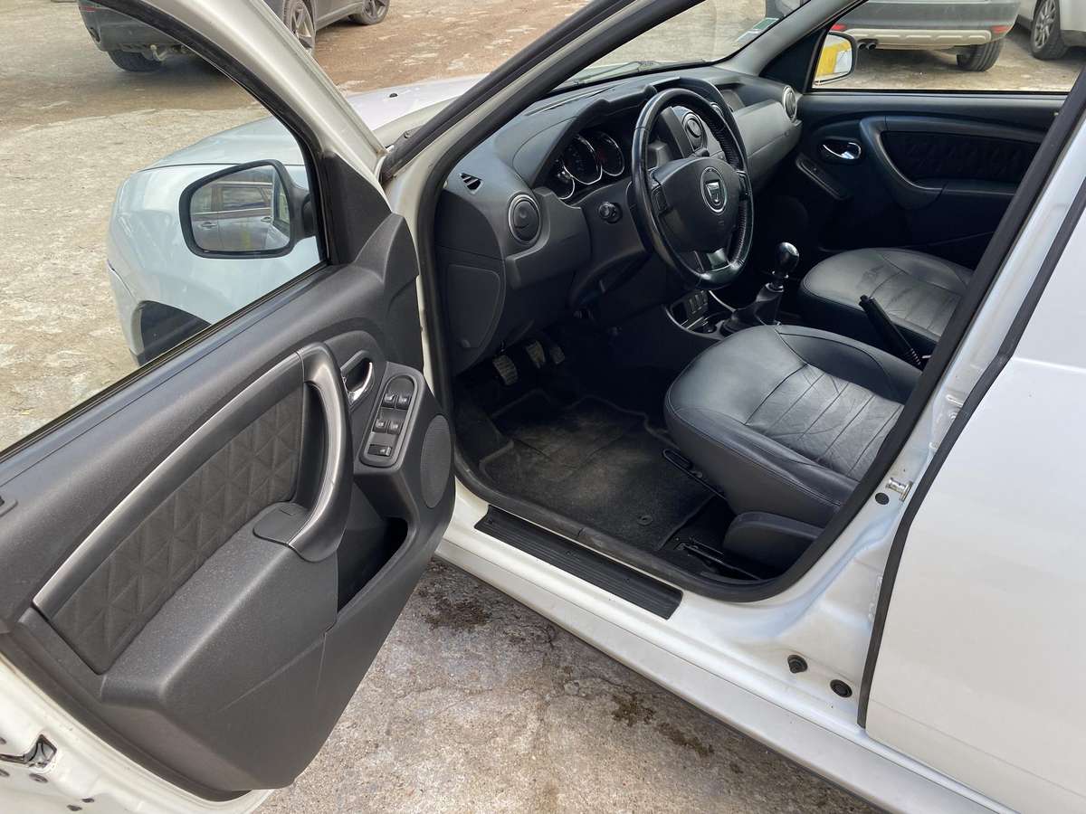 Dacia Duster 2014 — photo 10