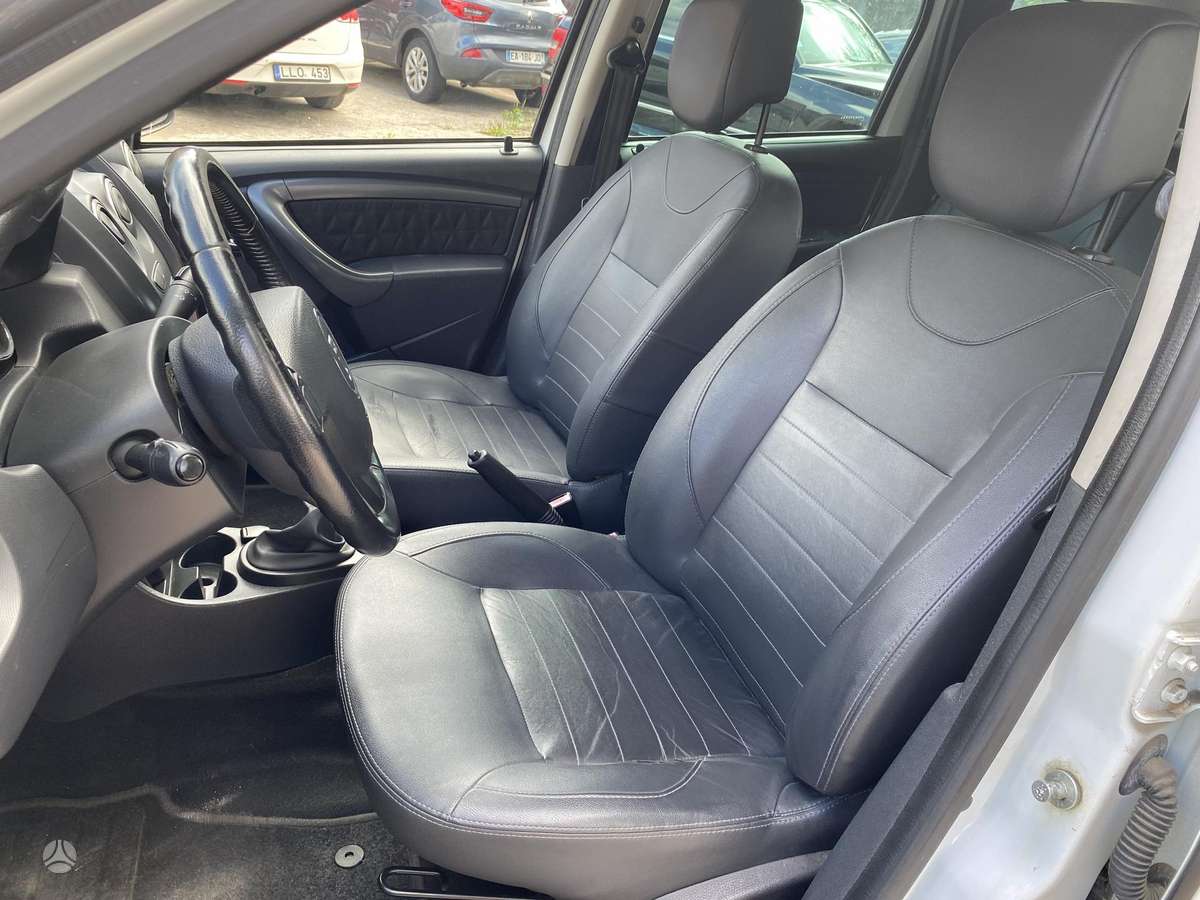 Dacia Duster 2014 — photo 12