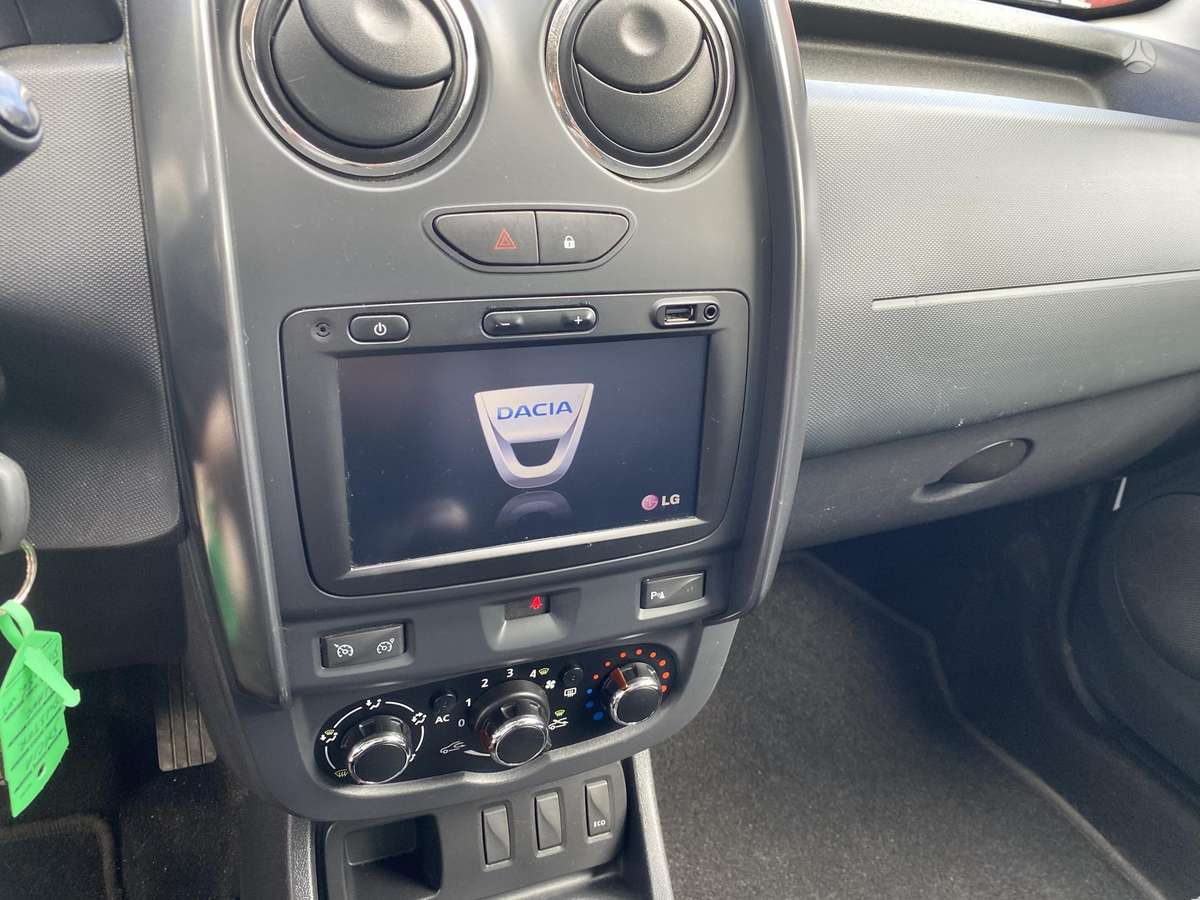 Dacia Duster 2014 — photo 13