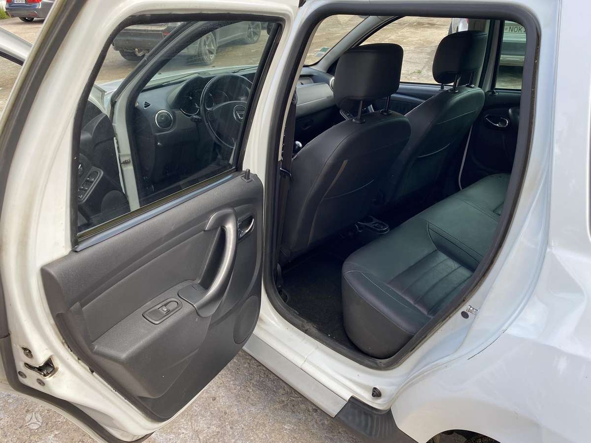 Dacia Duster 2014 — photo 16