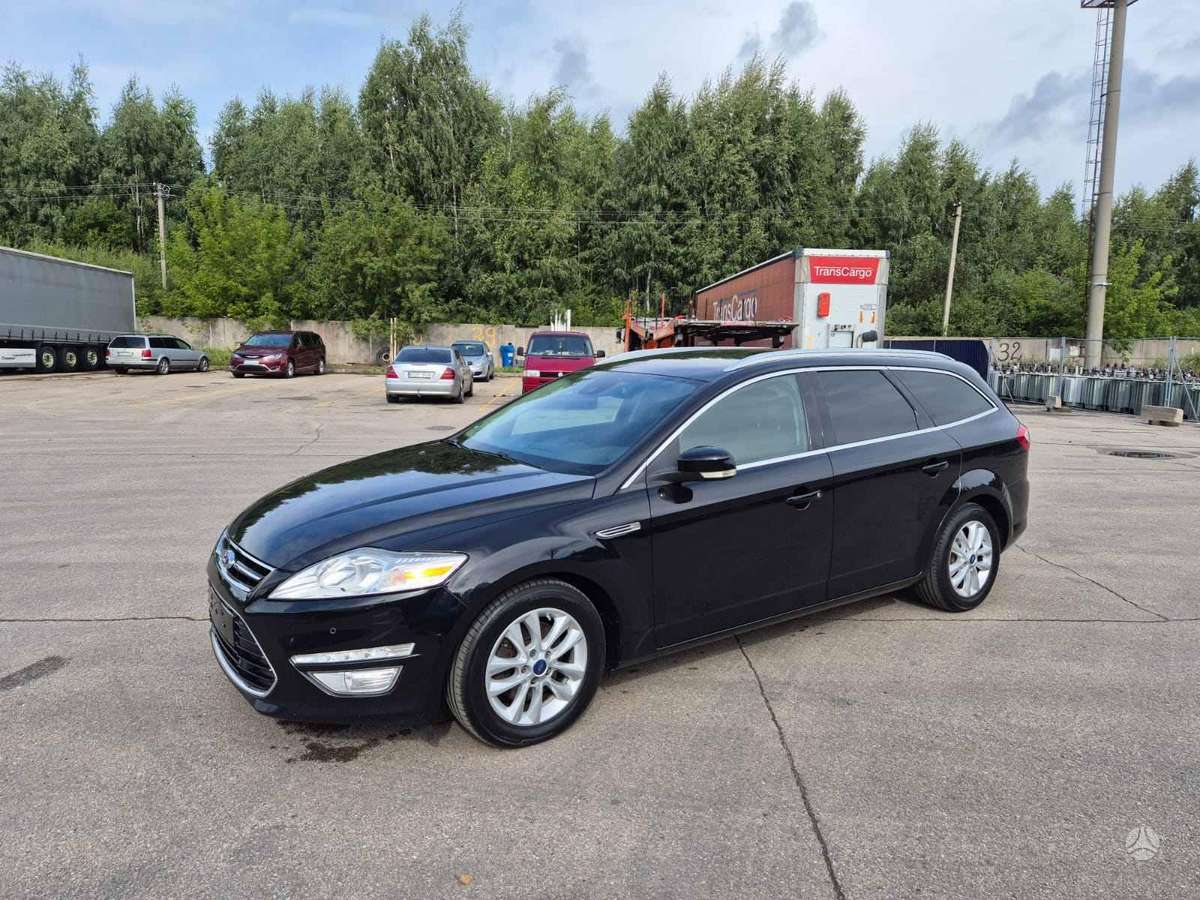 Ford Mondeo 2014 — photo 11