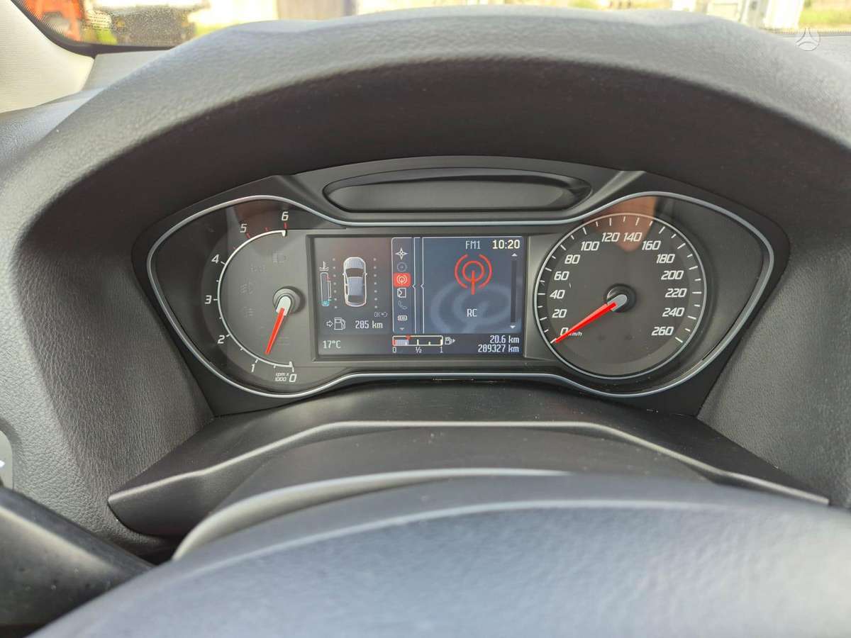 Ford Mondeo 2014 — photo 18