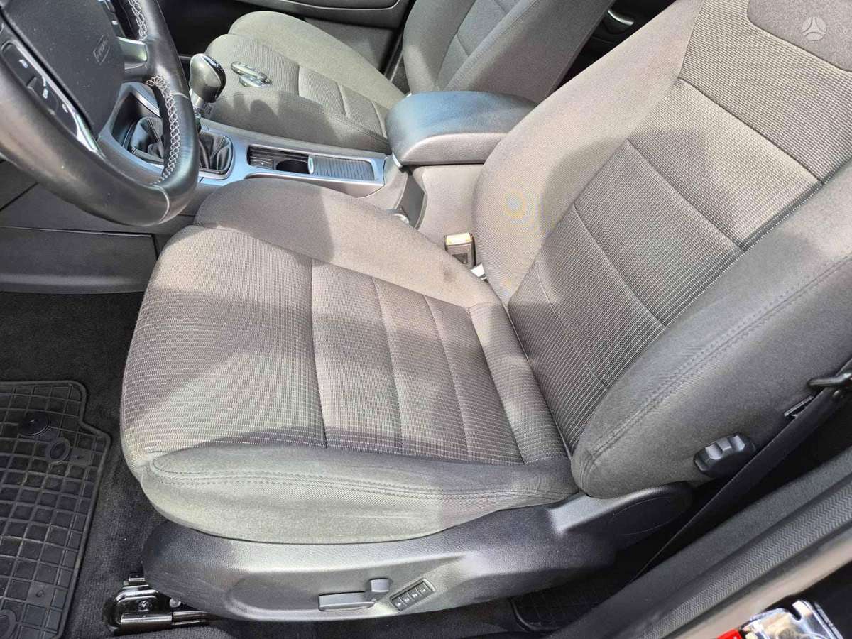 Ford Mondeo 2014 — photo 22