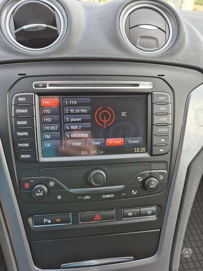 Ford Mondeo 2014 — photo 23
