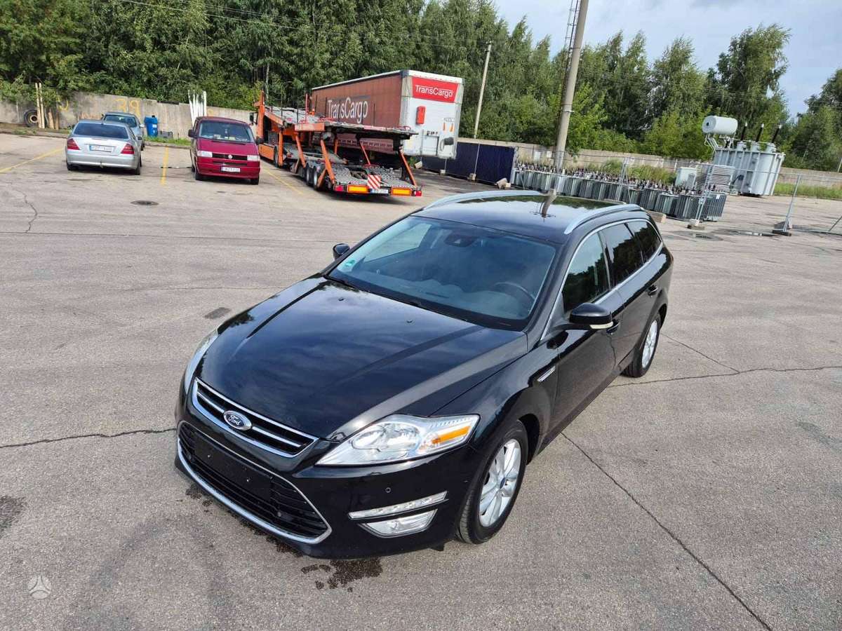 Ford Mondeo 2014 — photo 9