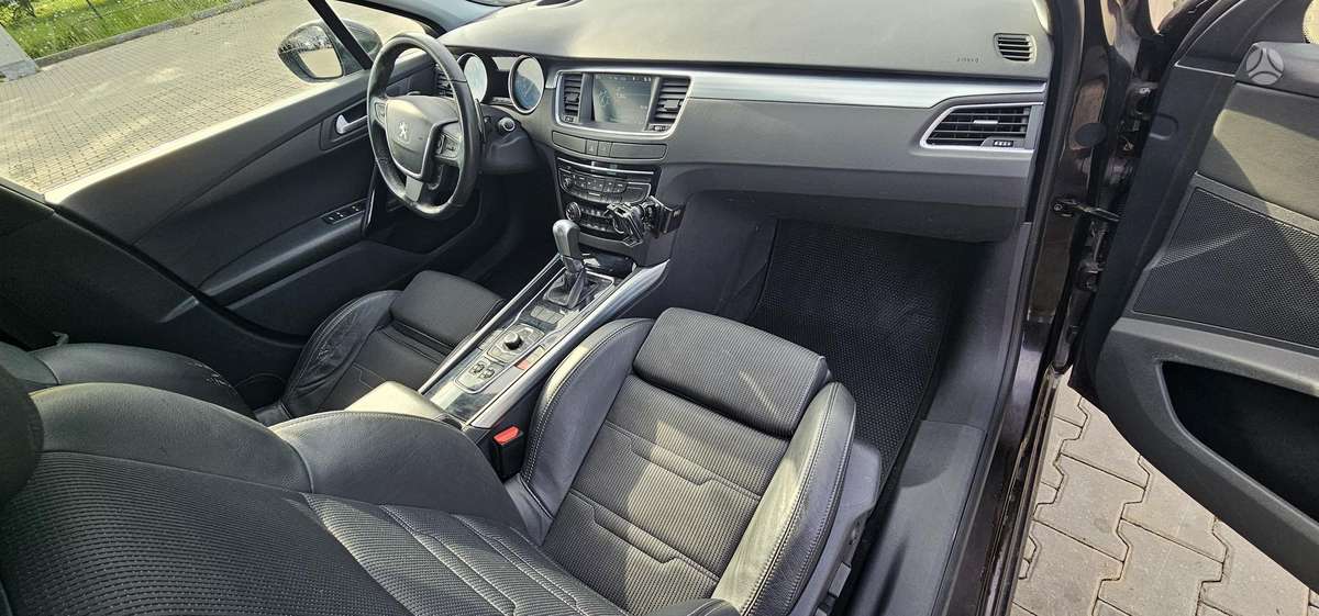 Peugeot 508 2013 — photo 21