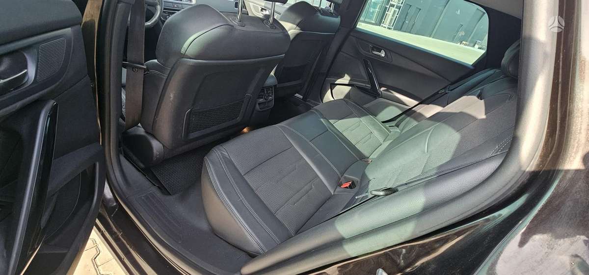 Peugeot 508 2013 — photo 24