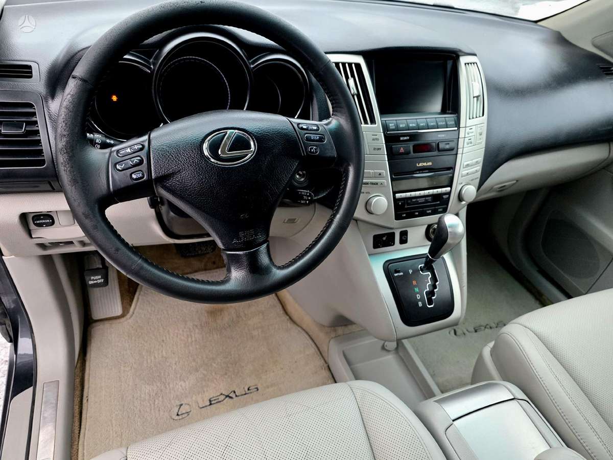 Lexus RX 2005 — photo 14