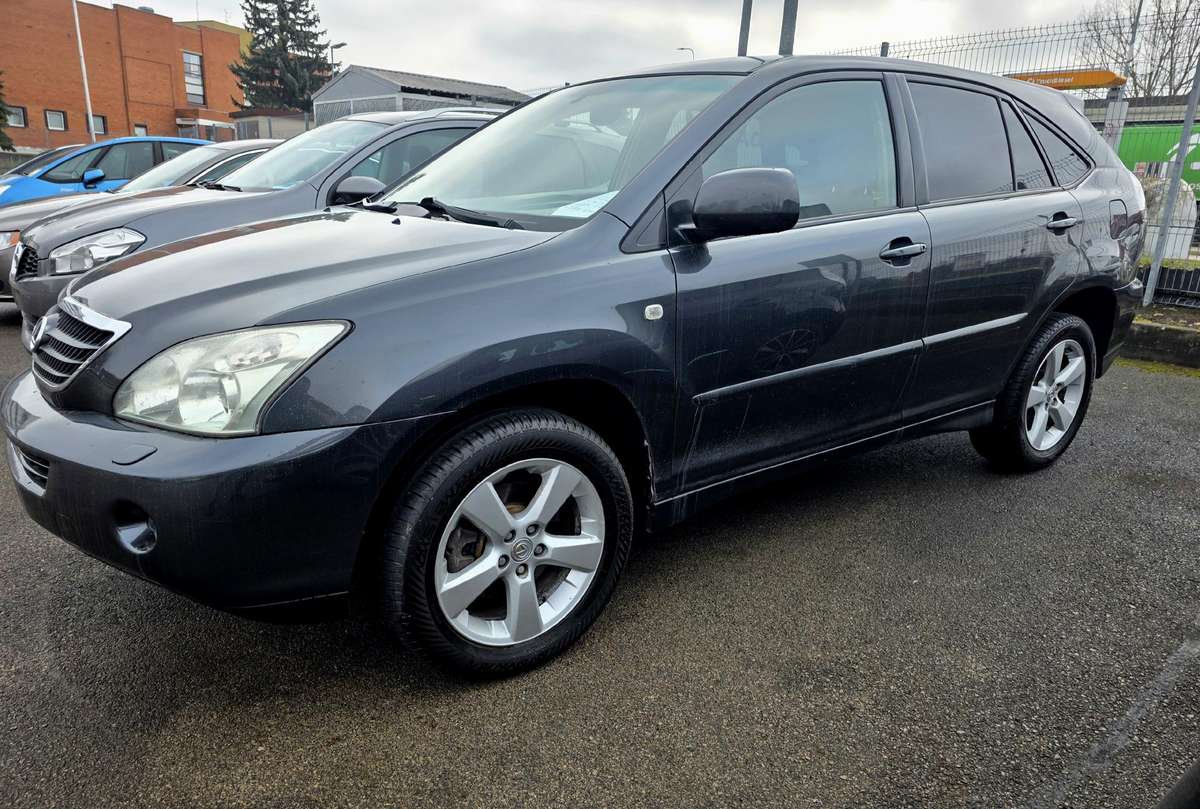 Lexus RX 2005 — rear view