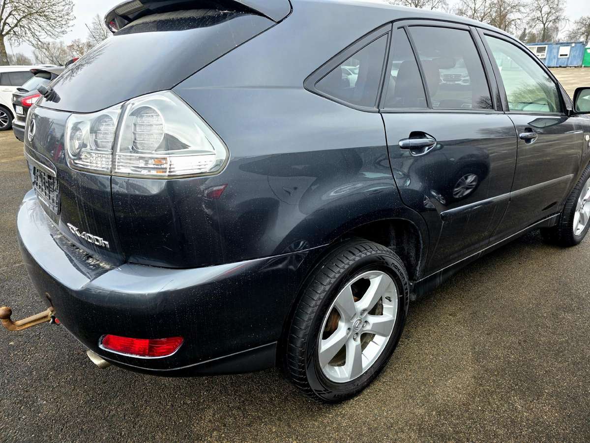 Lexus RX 2005 — engine 3311 cm³, 271 HP (199kW)