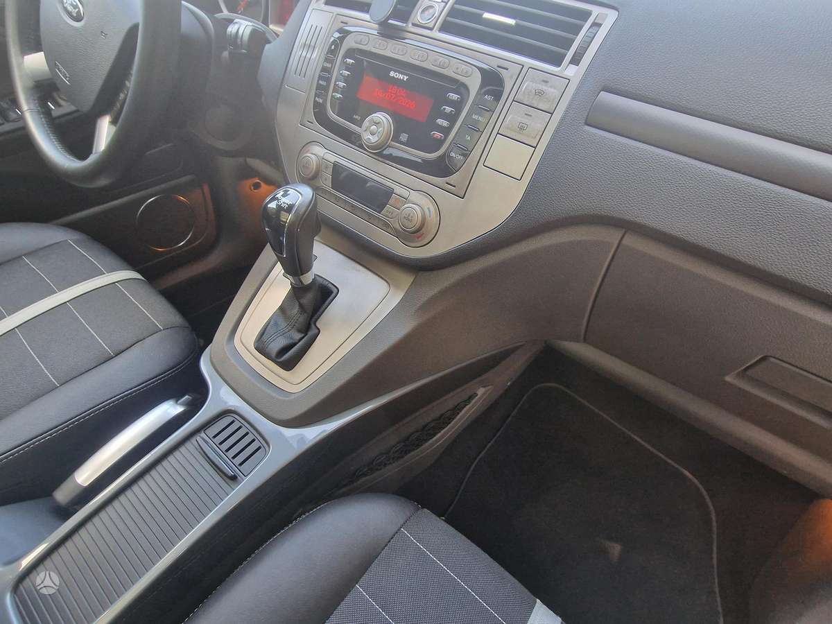 Ford Kuga 2011 — photo 15
