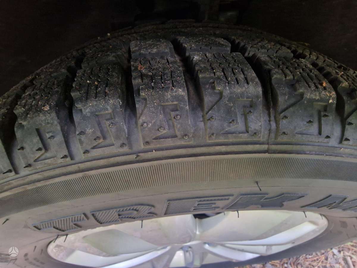 Ford Kuga 2011 — photo 19