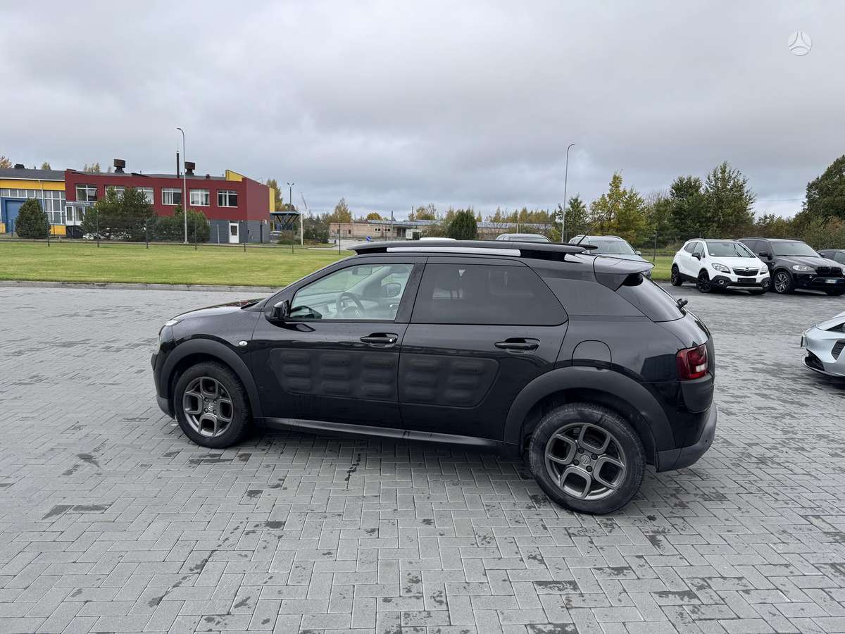 Citroen C4 2015 — салон