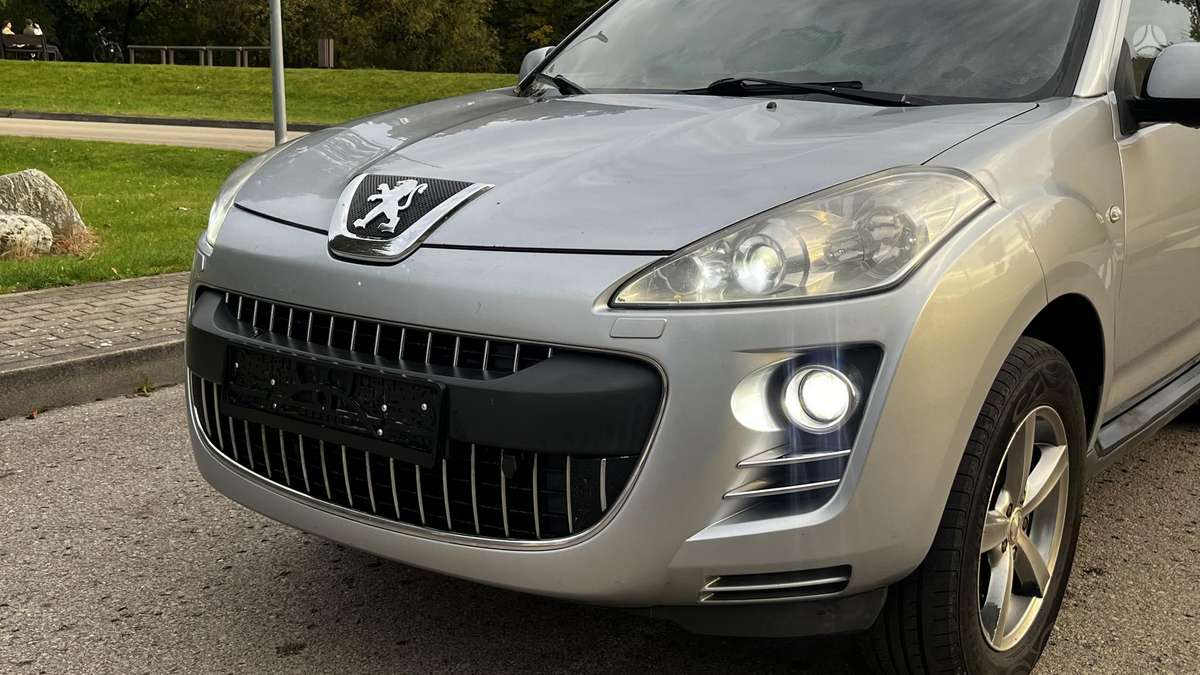 Peugeot 4007 2008 — photo 10