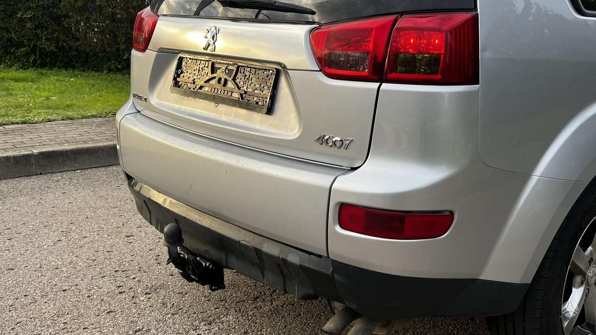 Peugeot 4007 2008 — photo 11