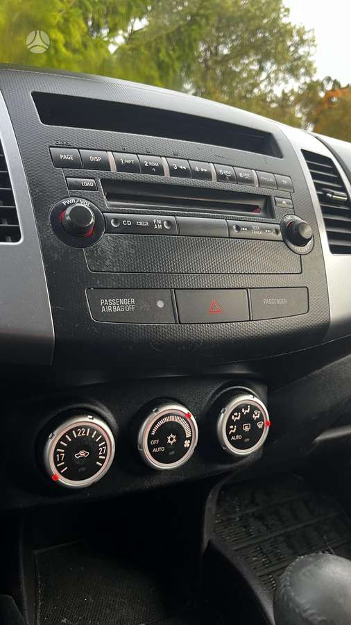 Peugeot 4007 2008 — photo 21