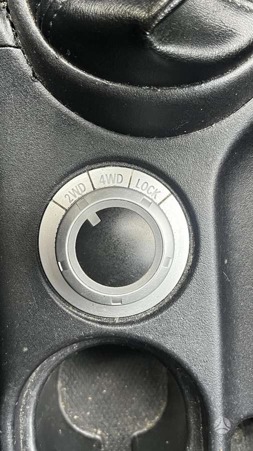 Peugeot 4007 2008 — photo 22