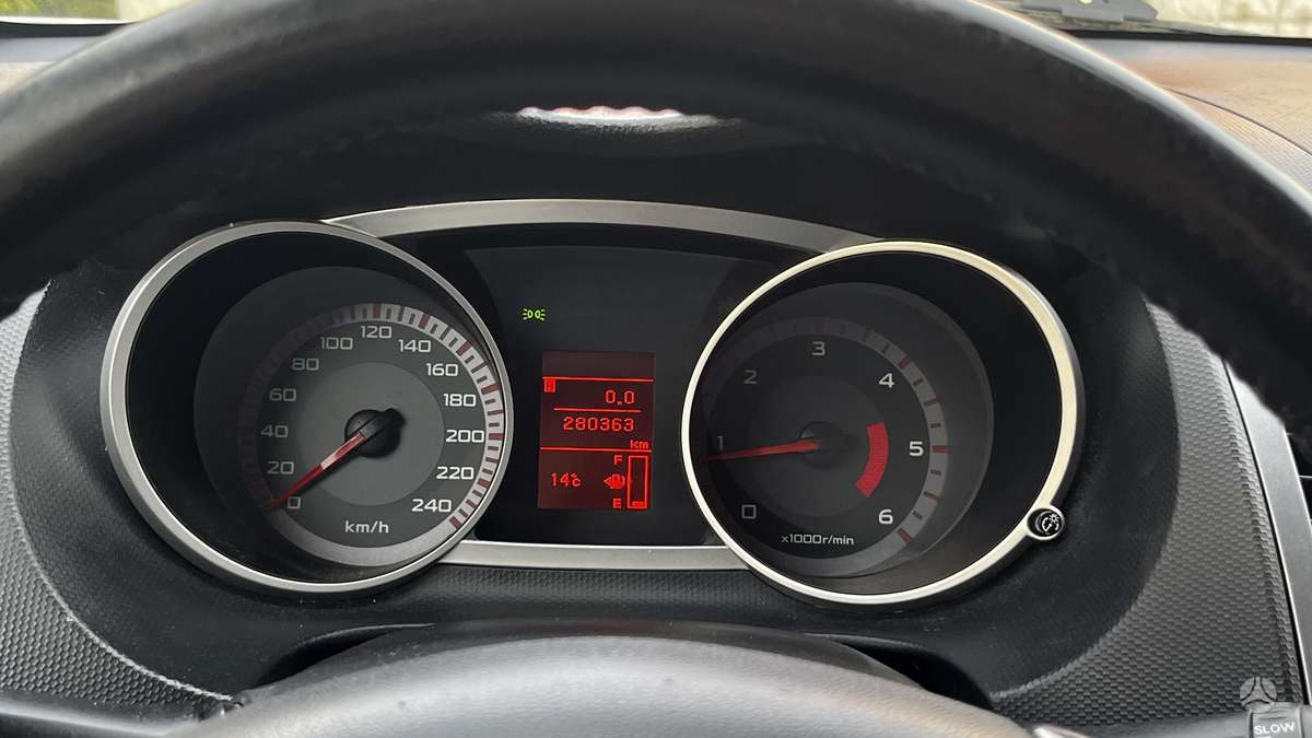 Peugeot 4007 2008 — photo 25