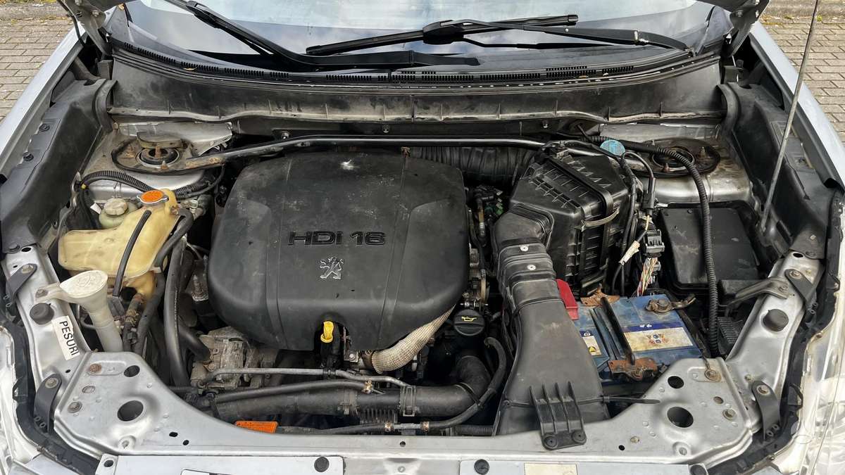 Peugeot 4007 2008 — photo 27