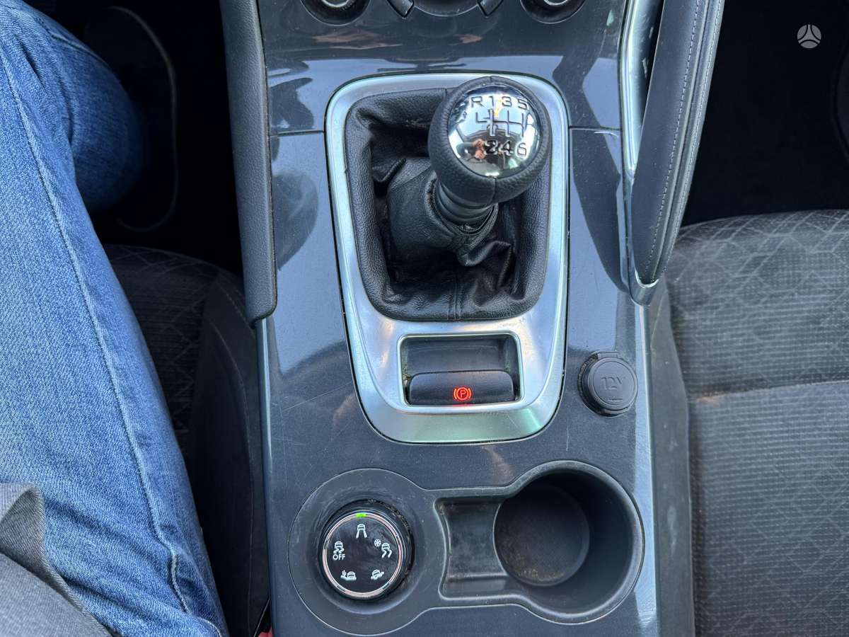 Peugeot 3008 2014 — photo 11
