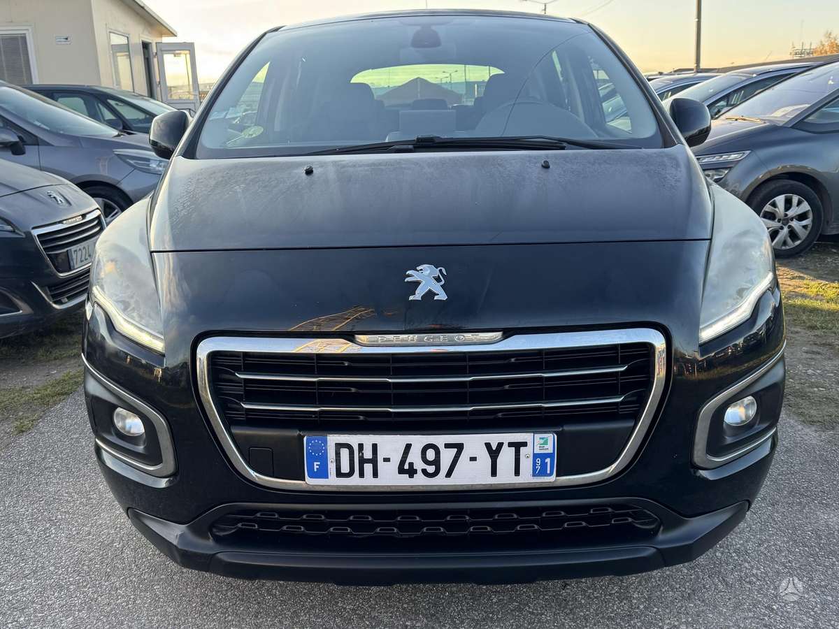 Peugeot 3008 2014 — rear view
