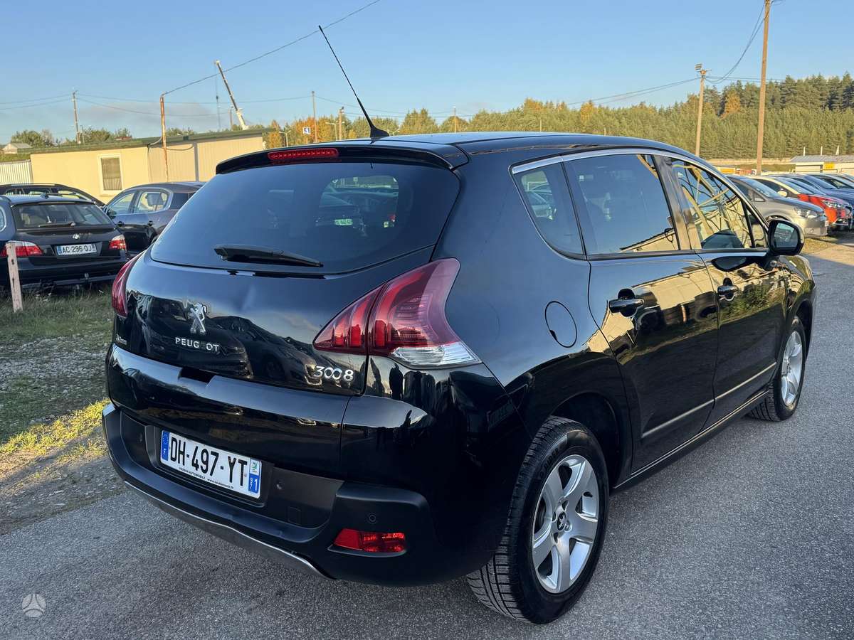 Peugeot 3008 2014 — engine 1560 cm³, 114 HP (84kW)