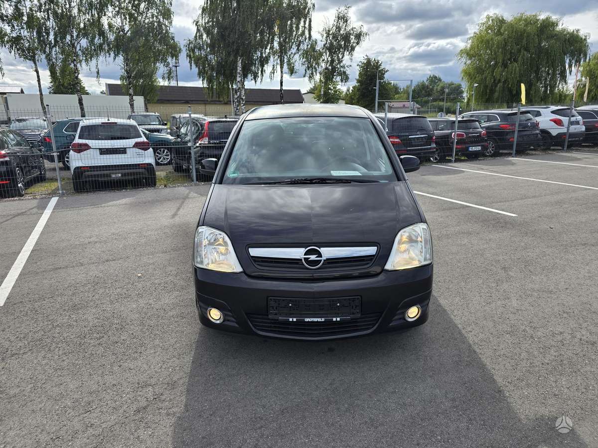 Opel Meriva 2007 — rear view