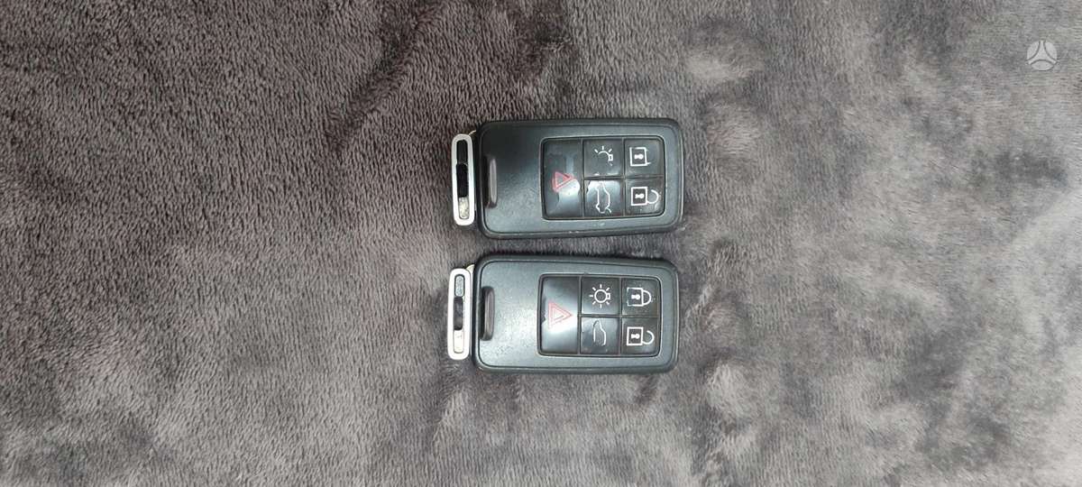 Volvo V70 2008 — photo 13