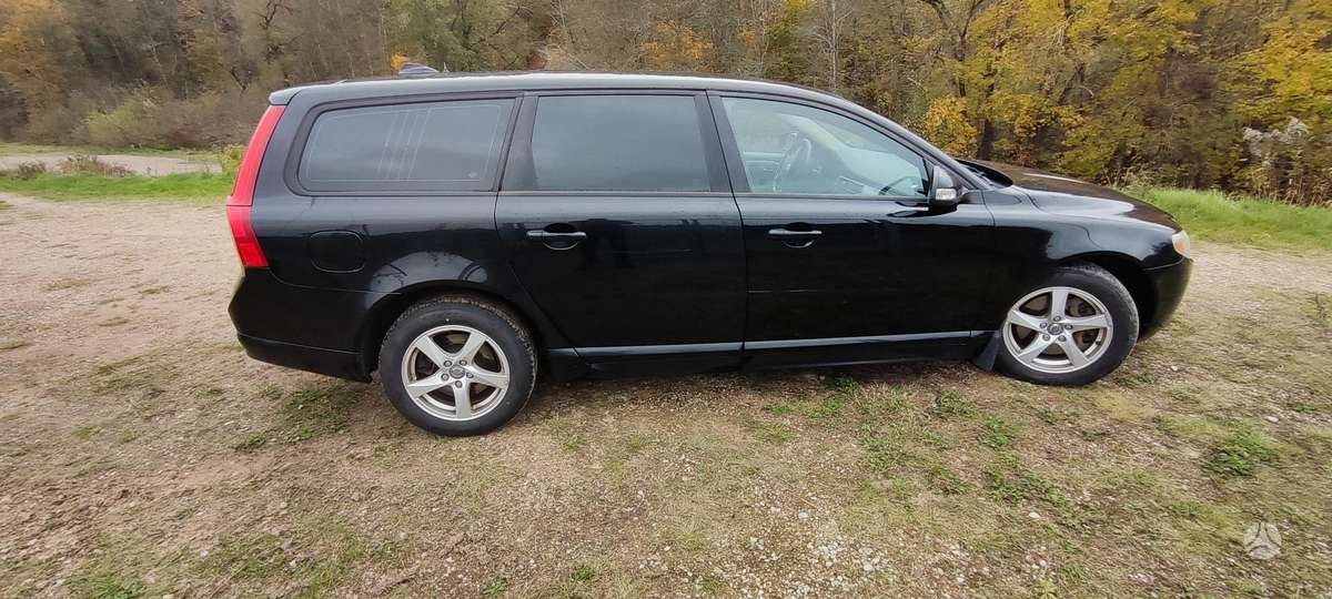 Volvo V70 2008 — engine 2400 cm³, 163 HP (120kW)