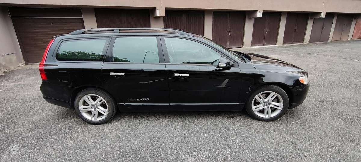 Volvo V70 2008 — engine 2400 cm³, 163 HP (120kW)